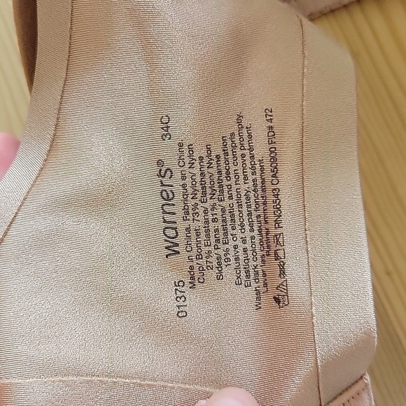 Warners Blissful Benefits Back-Smoothing Comfort Wireless Lift Bra 34C - Picture 5 of 6